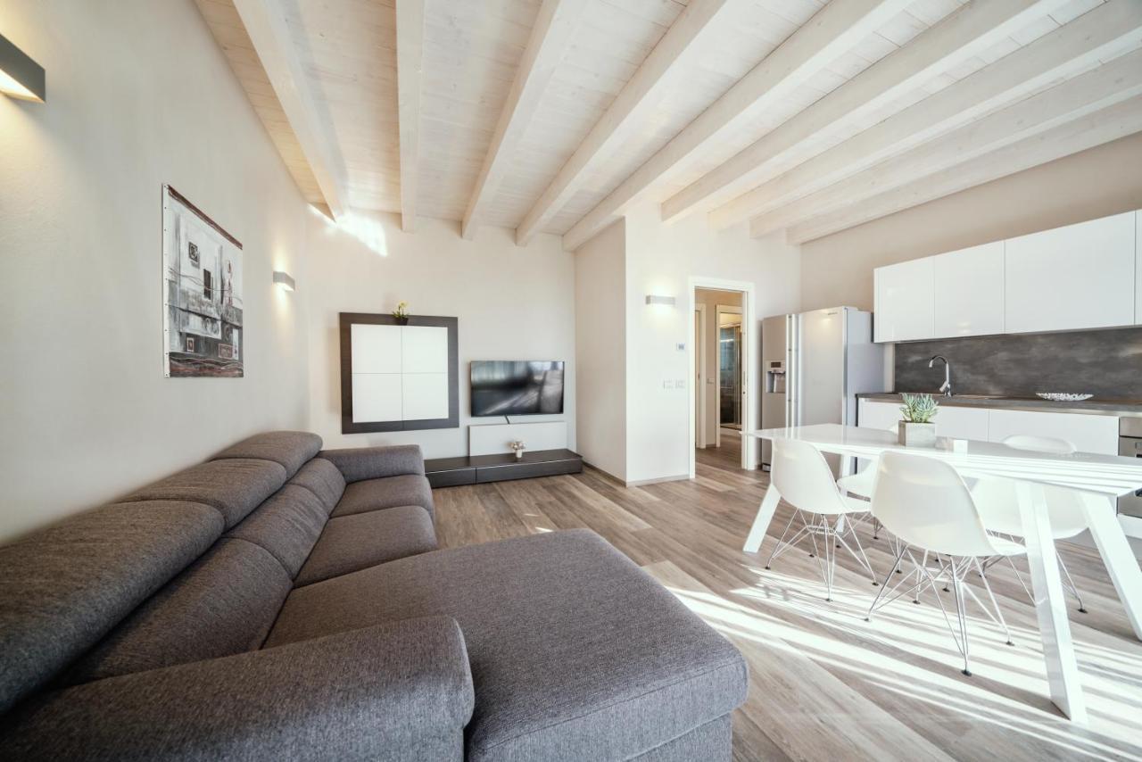 Moniga del Garda La Giolosa Gardapartments מראה חיצוני תמונה