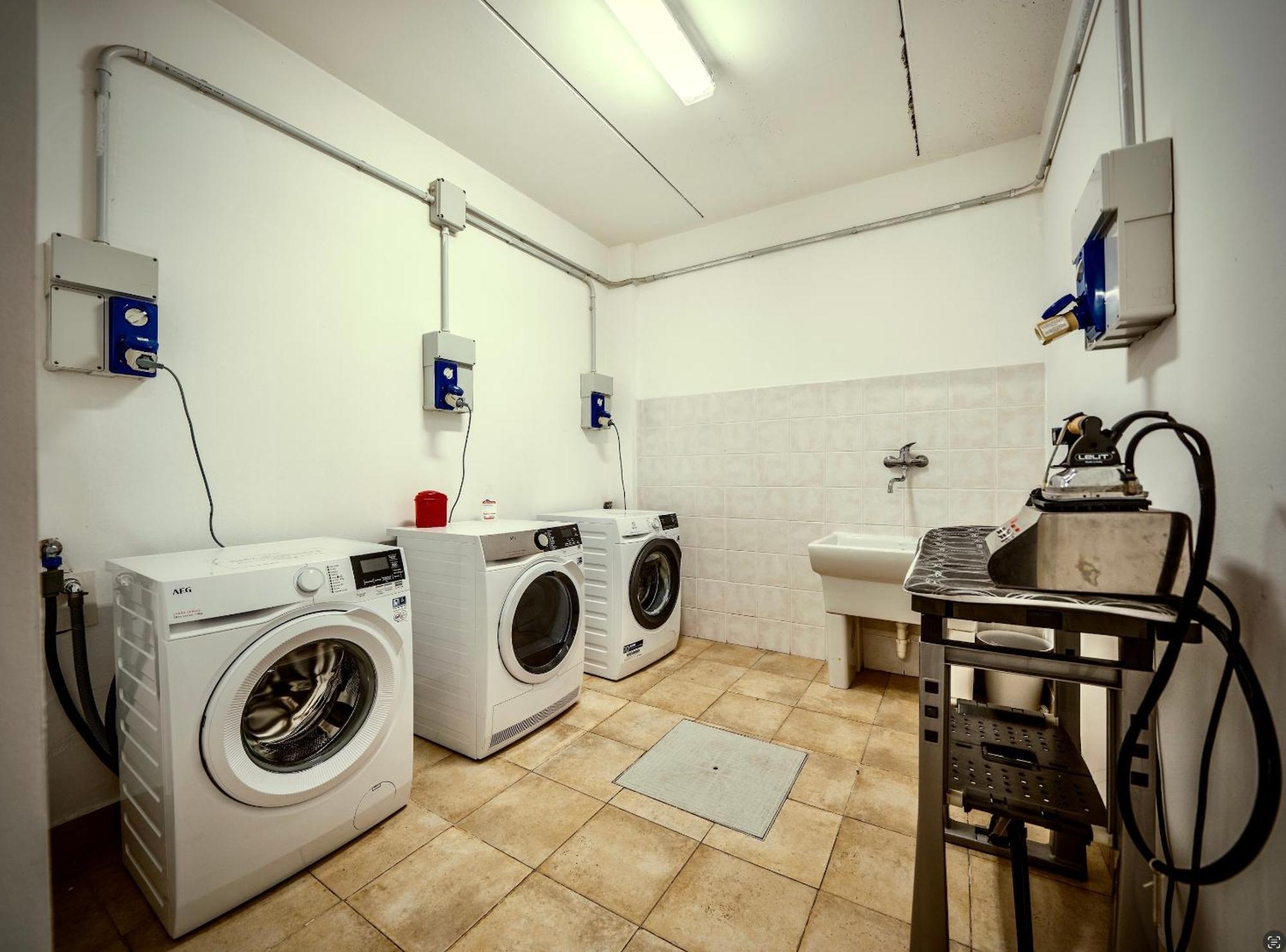 Moniga del Garda La Giolosa Gardapartments מראה חיצוני תמונה